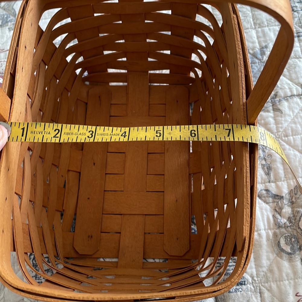 Longaberger 1997 One Handle Basket. - Picture 9 of 9